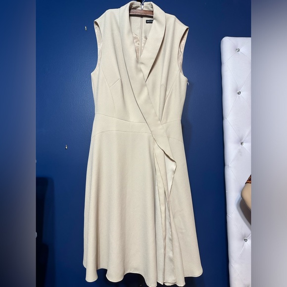 Karen Millen Ruffle-front Wrap Dress - Picture 6 of 12